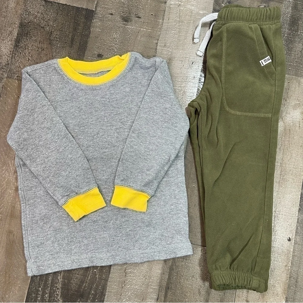 Carter’s Pant and Top Bundle Boys size 3T